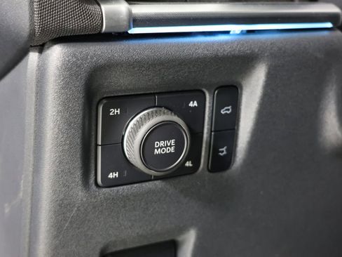 Used 2025 Ford Expedition Platinum AWD/4WD image 18