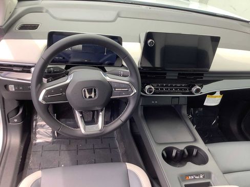 New 2026 Honda Prologue Touring image 10