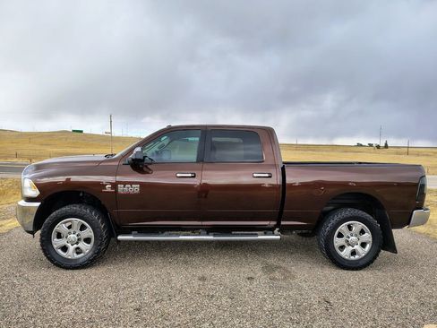 Used 2015 RAM 2500 SLT w/ Cold Weather Group image 2