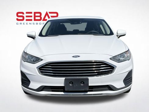 Used 2019 Ford Fusion SE FWD image 2