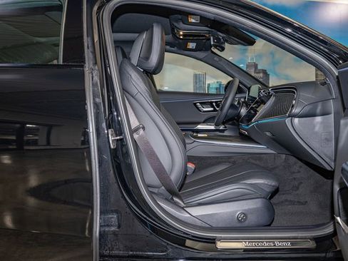 Used 2026 Mercedes-Benz E 350 4MATIC Sedan image 21