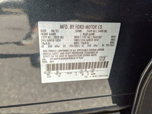 Certified 2024 Ford Edge SE image 33