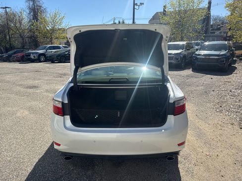 Used 2014 Lexus ES 350 w/ Luxury Package FWD image 5