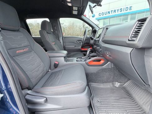 Used 2022 Nissan Frontier PRO-4X image 23