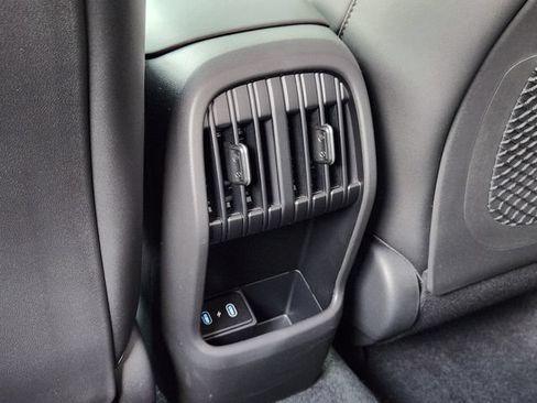 Certified 2025 Hyundai Kona Limited AWD/4WD image 23