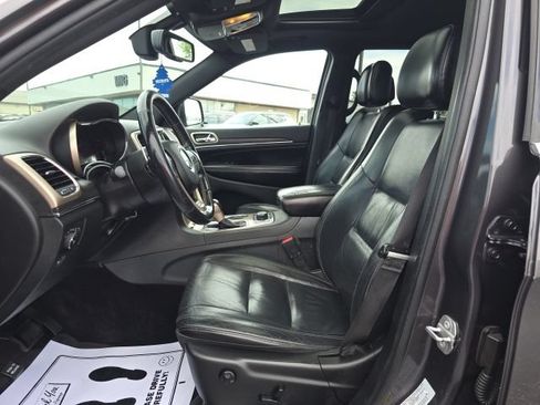Used 2016 Jeep Grand Cherokee Limited AWD/4WD image 12