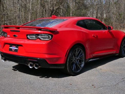 Used 2022 Chevrolet Camaro ZL1 image 26