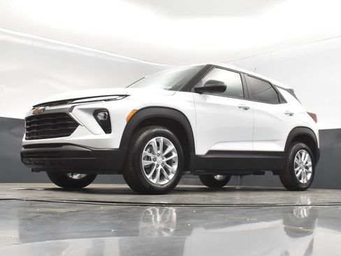 New 2025 Chevrolet TrailBlazer LS w/ LS Convenience Package image 37