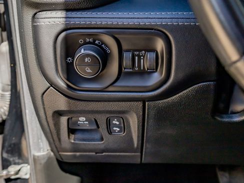 Used 2022 RAM 1500 Limited image 22