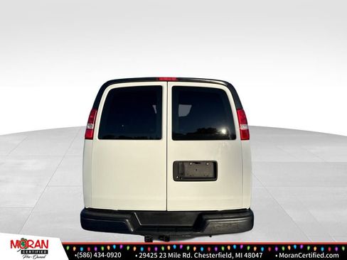 Used 2018 Chevrolet Express 2500 w/ Driver Convenience Package image 4