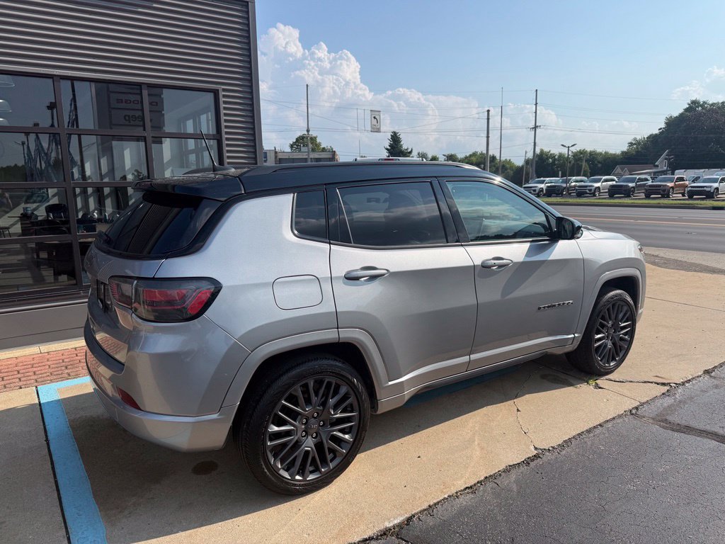 Used 2023 Jeep Compass High Altitude AWD/4WD image 3