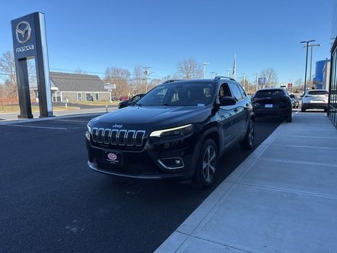 Used 2019 Jeep Cherokee Limited image 6