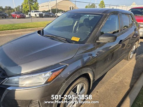 Used 2025 Nissan Kicks Play S FWD image 4