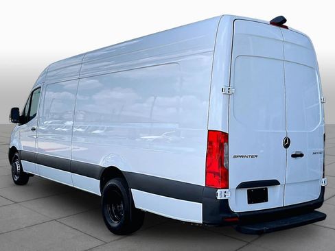 Used 2024 Mercedes-Benz Sprinter 3500 image 12