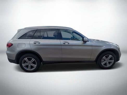 Used 2021 Mercedes-Benz GLC 300 image 3