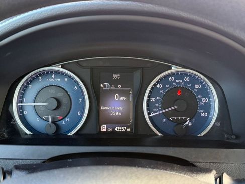 Used 2017 Toyota Camry LE image 19