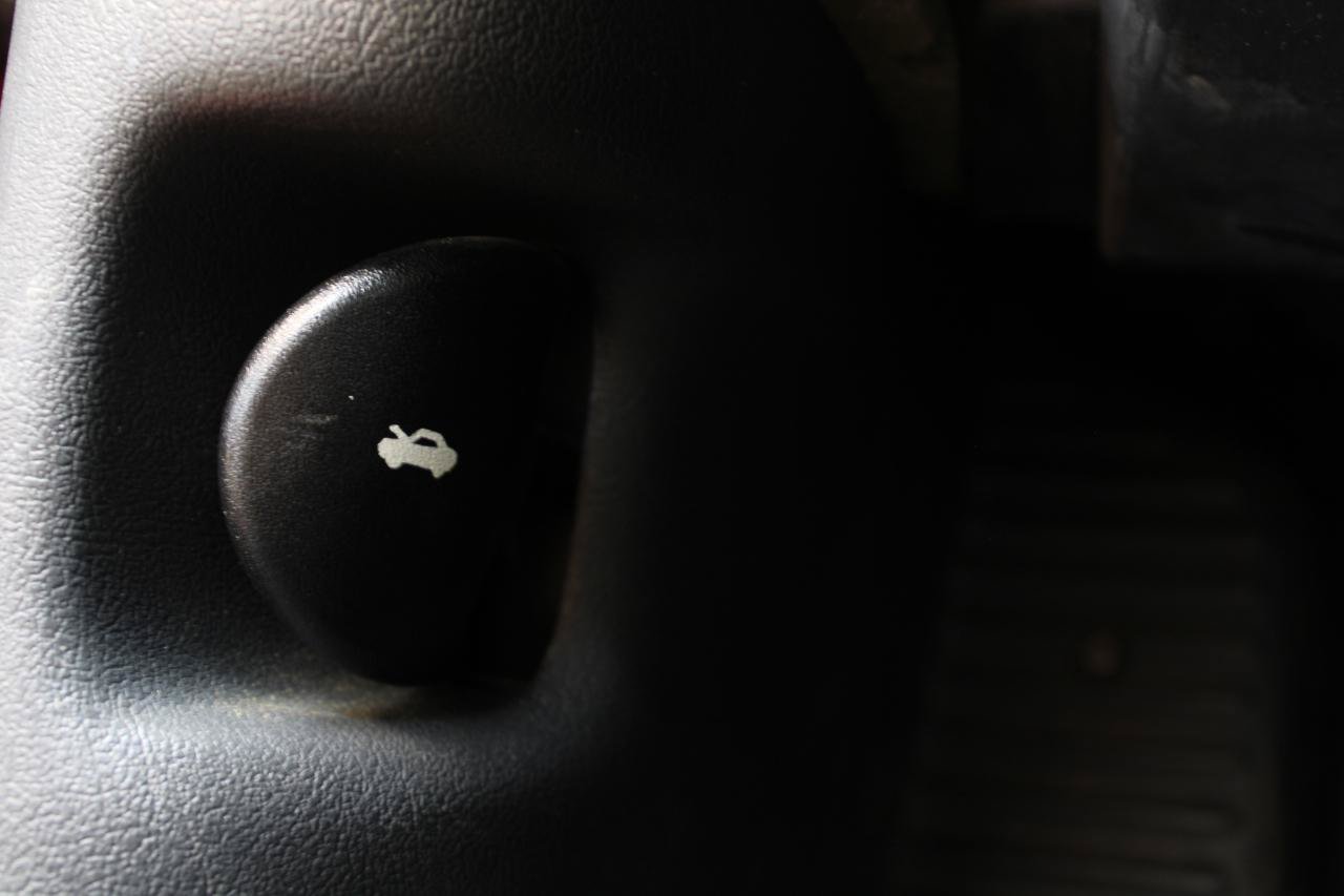 Used 1994 Pontiac Firebird Formula RWD image 39
