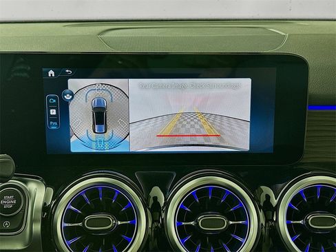 New 2026 Mercedes-Benz GLB 250 GLB 250 image 13