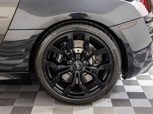 Used 2012 Audi R8 V10 AWD/4WD image 32