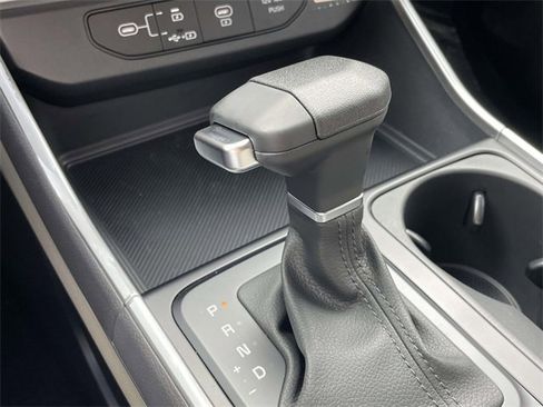 New 2026 Kia Carnival LX image 38