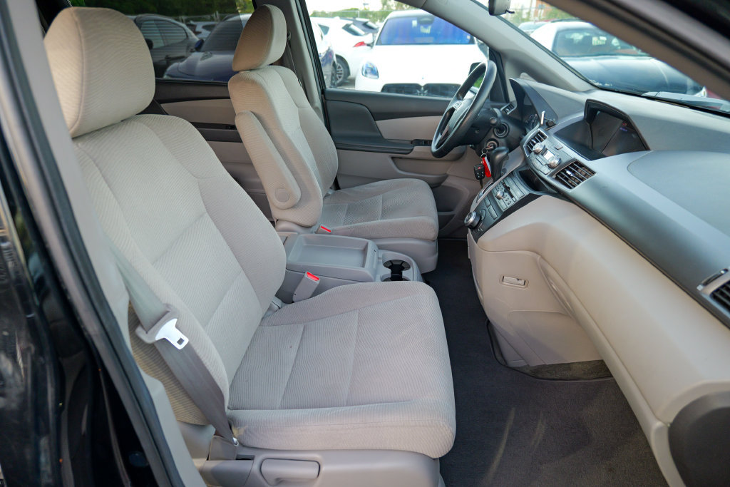 Used 2013 Honda Odyssey EX image 35