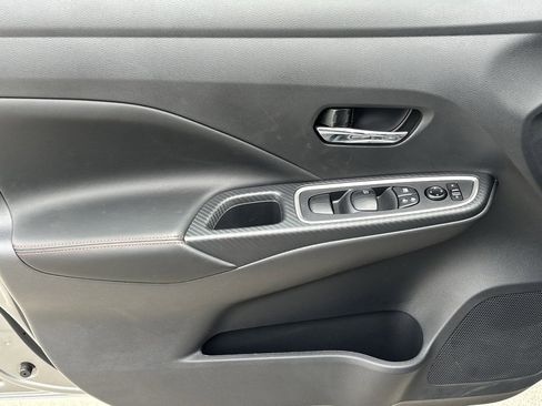 New 2025 Nissan Versa SR image 15