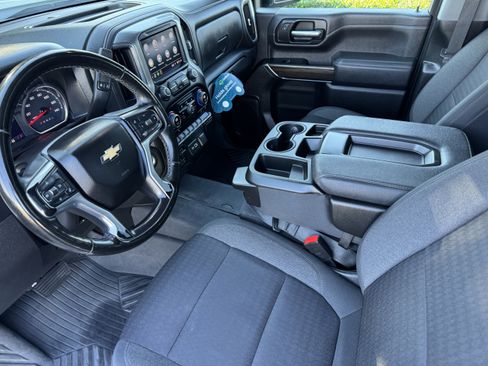 Certified 2023 Chevrolet Silverado 2500 LT w/ Convenience Package image 9