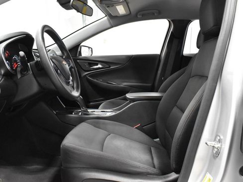 Used 2020 Chevrolet Malibu LT w/ Fleet LT Safety Plus Package image 4