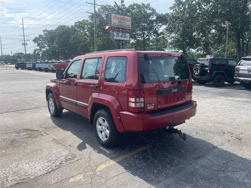 Used 2010 Jeep Liberty Sport AWD/4WD image 7