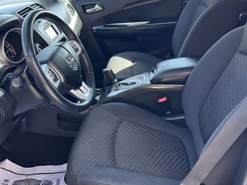 Used 2018 Dodge Journey SE w/ Connectivity Group FWD image 13