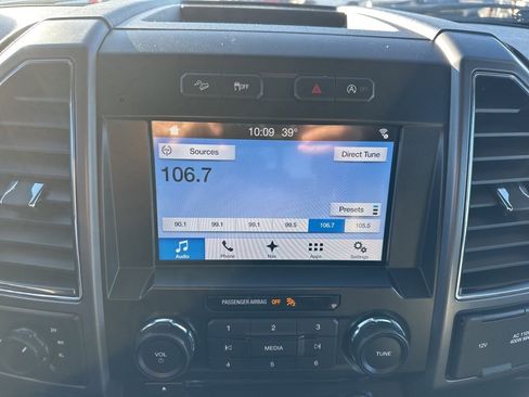 Used 2018 Ford F150 XLT w/ Equipment Group 302A Luxury image 4