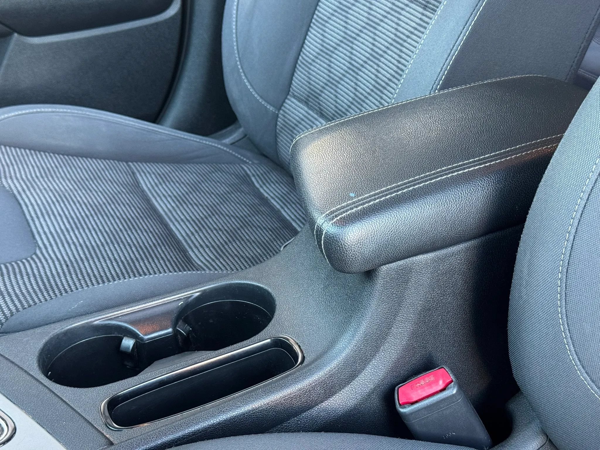 Used 2018 Kia Niro FE FWD image 17