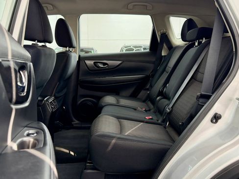 Used 2017 Nissan Rogue S image 12