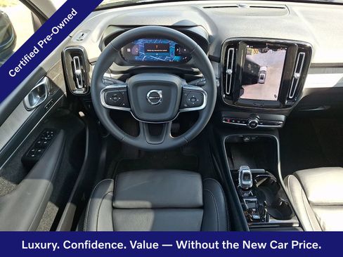 Certified 2024 Volvo XC40 B5 Plus w/ Climate Package AWD/4WD image 12