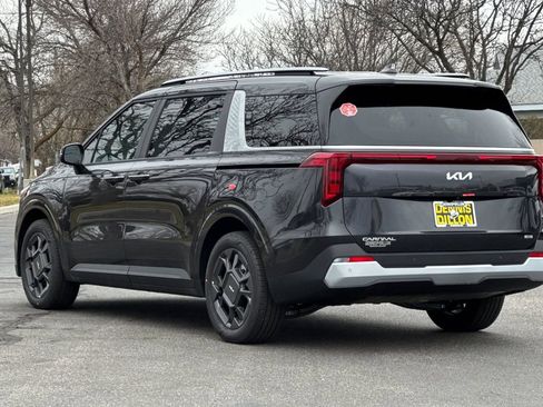 New 2026 Kia Carnival EX FWD image 6