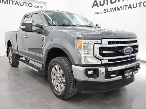 Used 2022 Ford F350 Lariat w/ Chrome Package AWD/4WD image 2