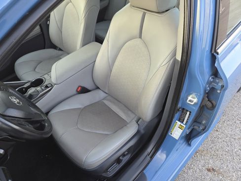 Used 2023 Toyota Camry XSE image 22