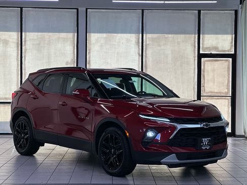 Certified 2023 Chevrolet Blazer LT AWD/4WD image 1
