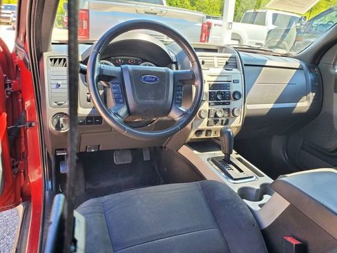 Used 2010 Ford Escape XLT FWD image 9
