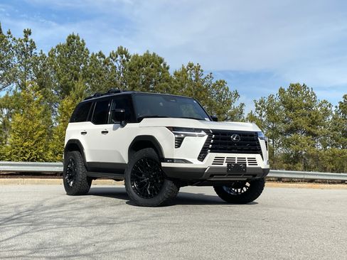 Used 2024 Lexus GX 550 image 52