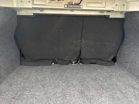 Used 2025 Nissan Versa SV FWD image 25