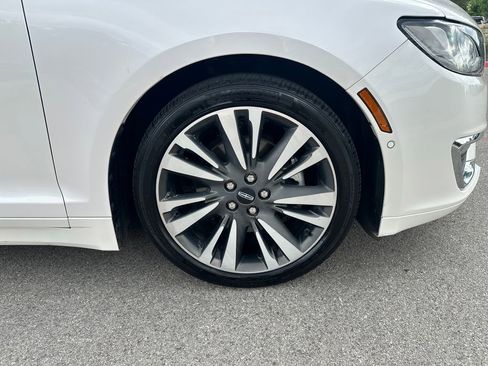 Used 2020 Lincoln MKZ Reserve FWD image 13