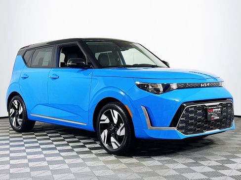 Used 2023 Kia Soul GT-Line FWD image 1