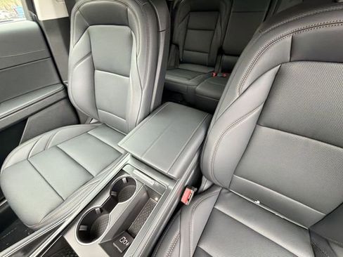 New 2026 Lincoln Nautilus Premier w/ Equipment Group 102A image 21