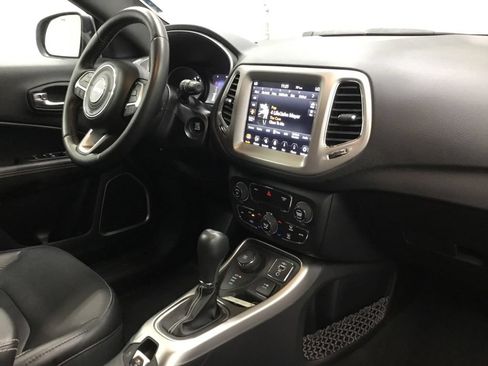 Used 2021 Jeep Compass Latitude AWD/4WD image 22