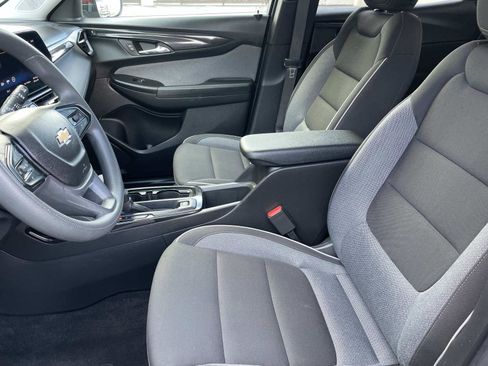 Used 2025 Chevrolet TrailBlazer LT image 21
