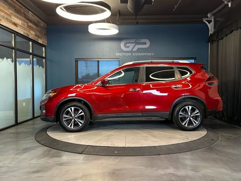 Used 2020 Nissan Rogue SV w/ Sun & Sound Touring Package AWD/4WD image 6