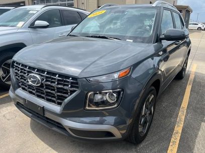 Used 2025 Hyundai Venue SEL
