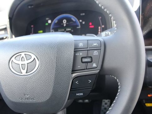 Certified 2026 Toyota Camry SE w/ Convenience Package FWD image 40