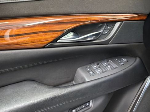 Used 2015 Cadillac Escalade Luxury AWD/4WD image 43